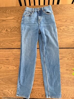 Size 3 Women's Straight Leg Light Blue Jeans Fashion Nova